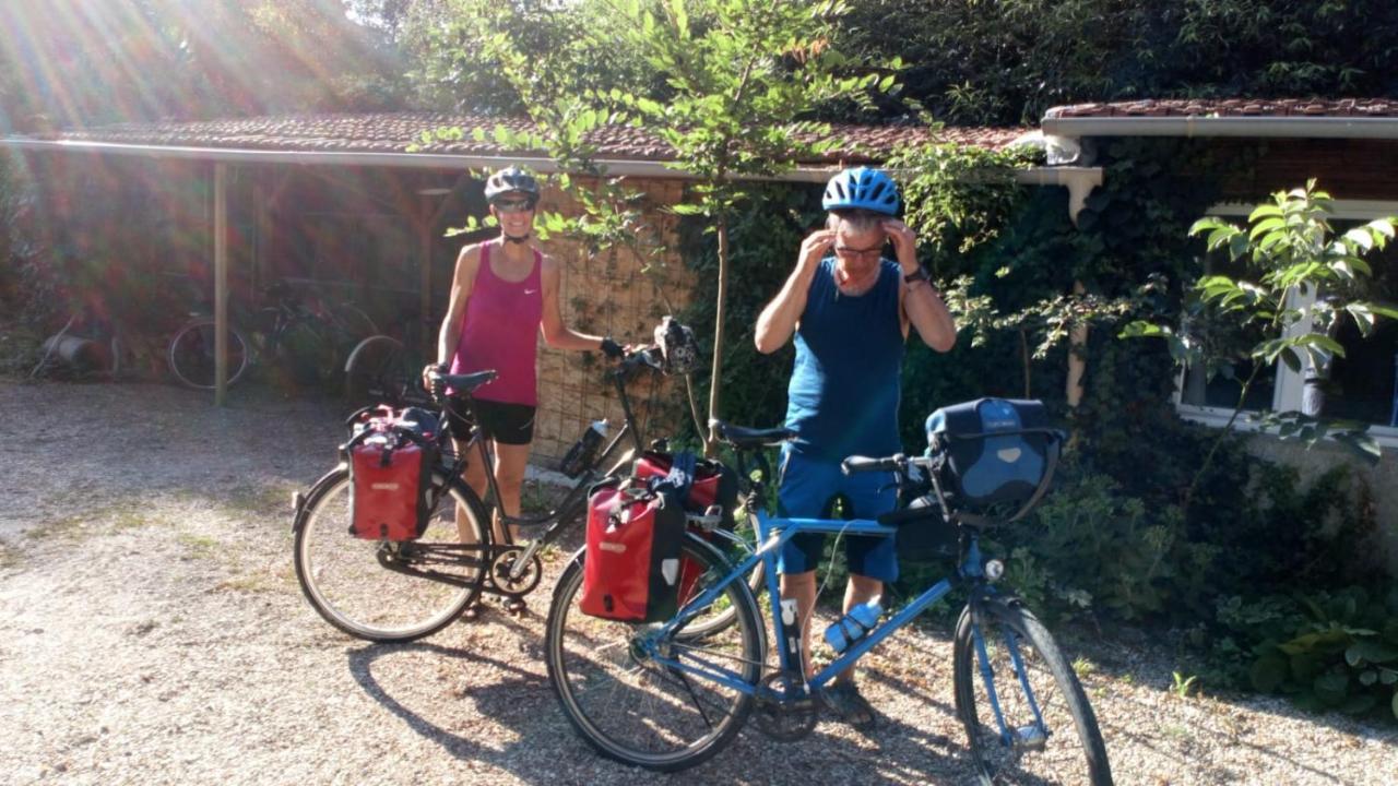 Bed and Breakfast L'Amarre Aux Anges Cormatin Exterior foto