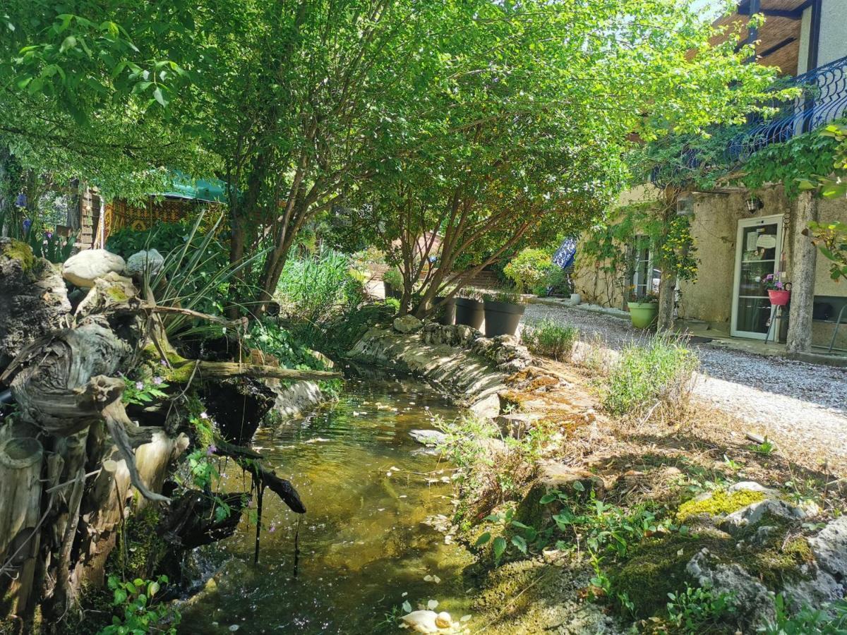 Bed and Breakfast L'Amarre Aux Anges Cormatin Exterior foto